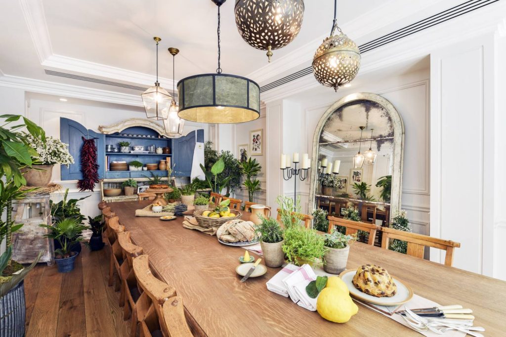 Daytime view of Conservatory room